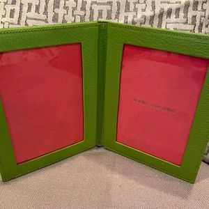 Marc Jacobs picture frame portfolio